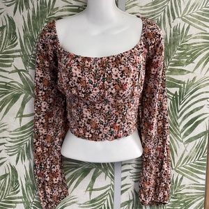 Long sleeve crop top